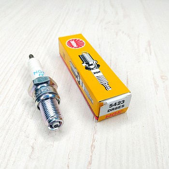 Изображение Свеча зажигания NGK DR8ES (5423)